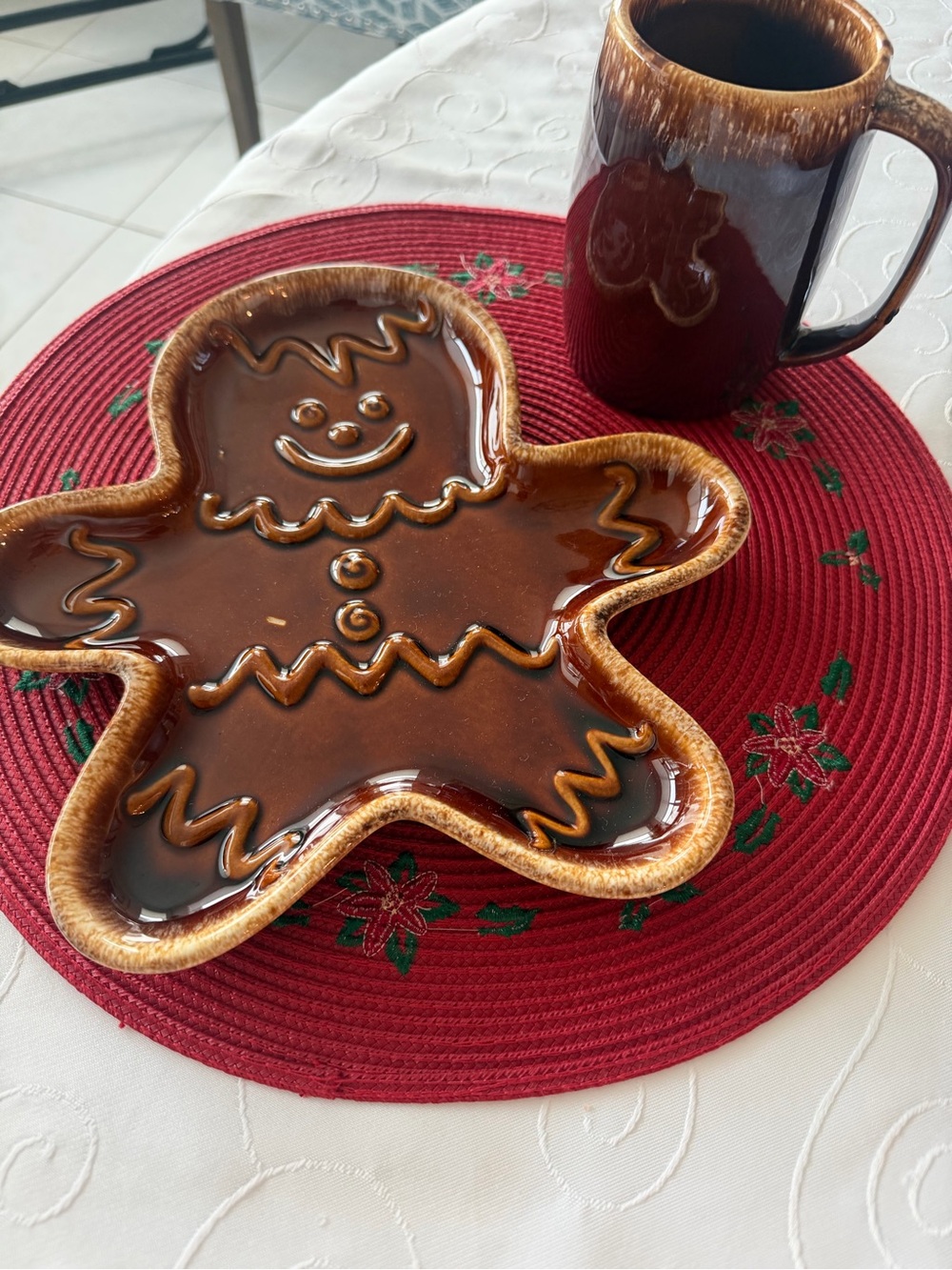 Vintage Hull Gingerbread Man and Hot Chocolate Mug